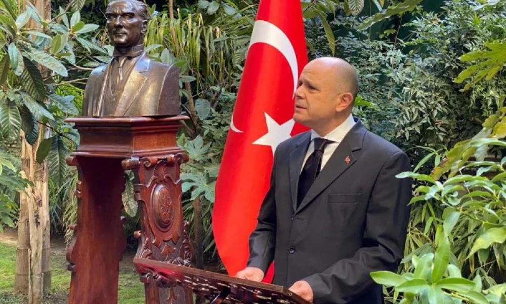 «Σφαλιάρα» από ιταλική εφημερίδα στον Τούρκο πρέσβη που κατηγόρησε τον Έλληνα επικεφαλής της «IRINI»